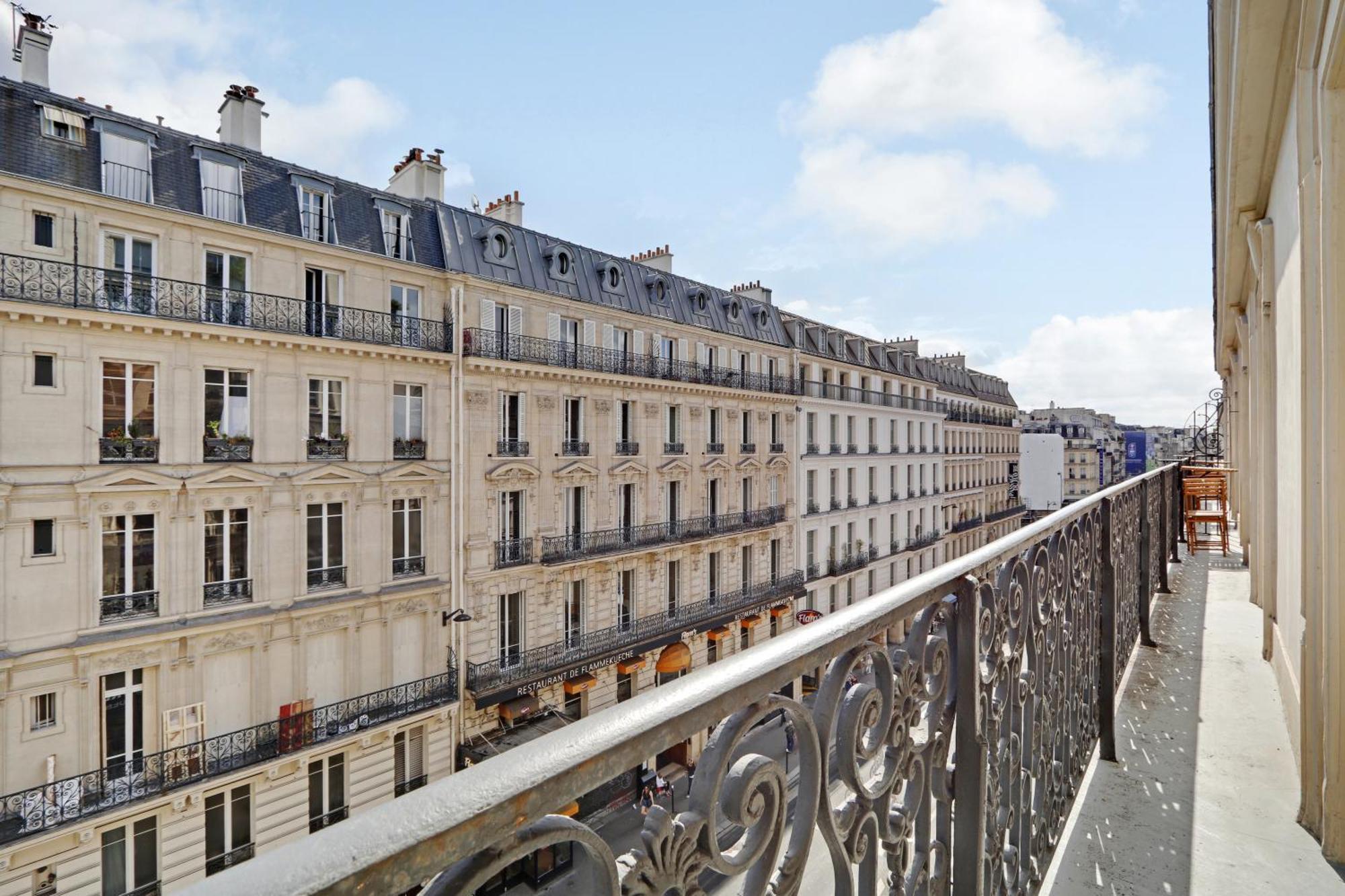 Paris Home Collection Serviced Apartments In Opera - Rue Saint-Lazare Dış mekan fotoğraf